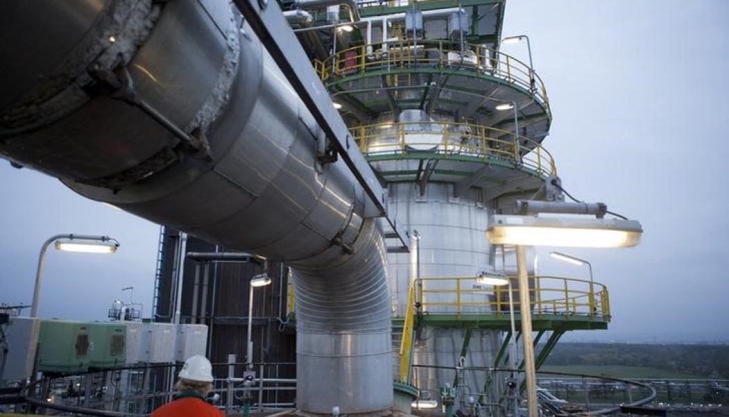 Ham Petrol Vadeli İşlemleri Asya oturumu boyunca yükselişte